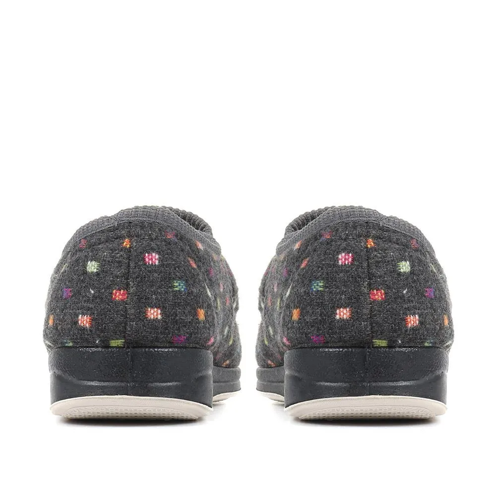Ana 6E Extra Wide Fit Slippers - ANA / 320 260