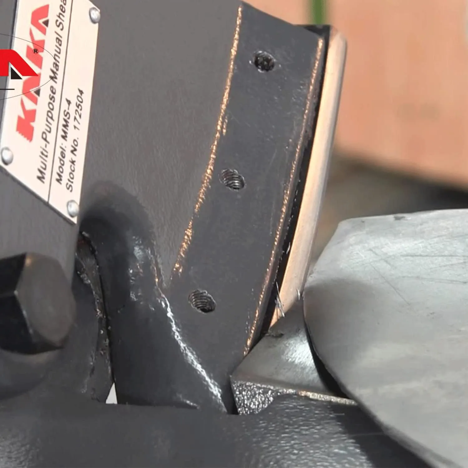 KANG Industrial MMS-4 Multiple Purpose Bench Top Throatless Sheet Metal Shear, 2.0mm Steel Sheet Metal Cutter, Sheet Metal Shear Curved Blade Cutter