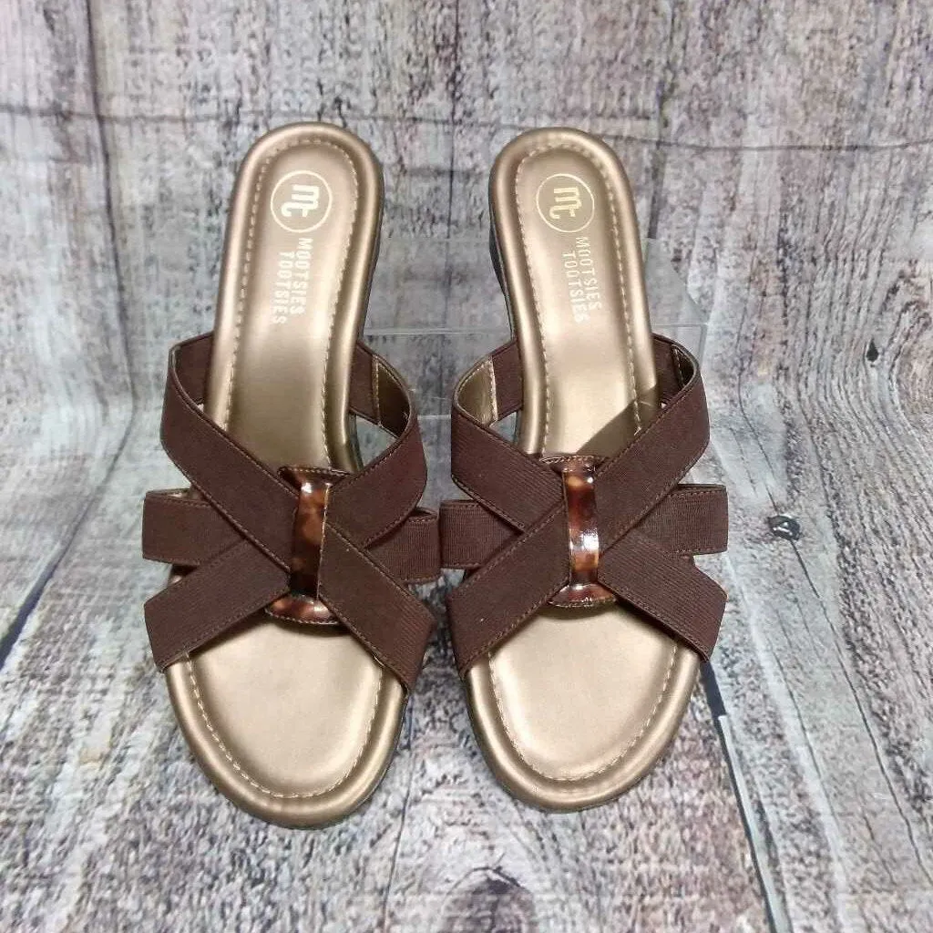 MOOTSIES TOOTSIES BROWN SANDALS SIZE 7.5M D2C TCC