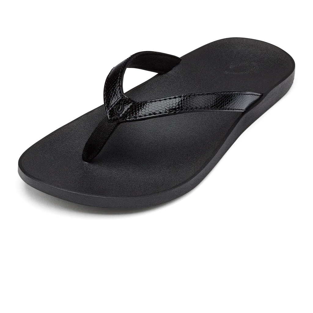 OluKai Puawe Sandals - Women's